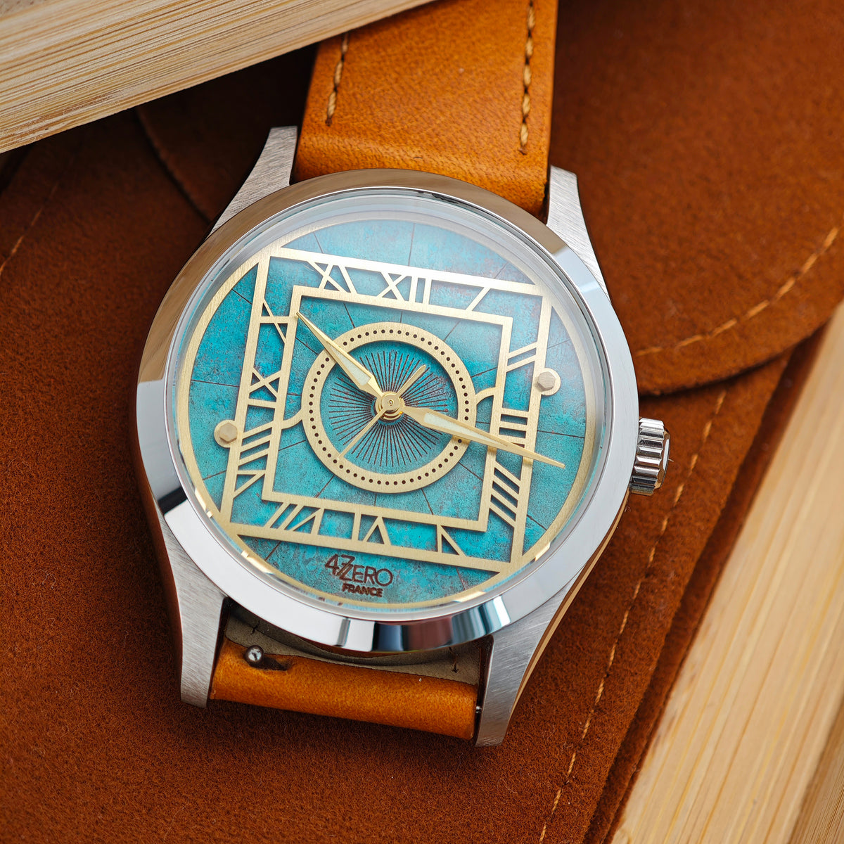 Le Boulevardier – Verdigris 39 – Caseback Watches